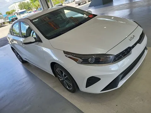 More photos of 2023 Kia Forte LXS at Oakley Auto World, MO