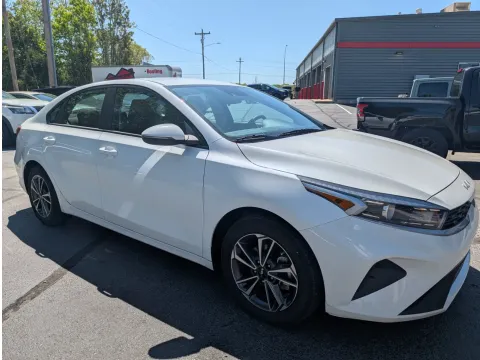 More photos of 2023 Kia Forte LXS at Oakley Auto World, MO