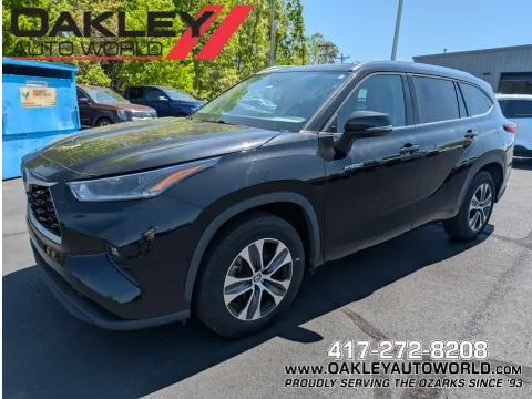 Black 2021 Toyota Highlander Hybrid XLE for sale in Branson West, MO