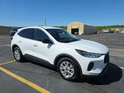 More photos of 2023 Ford Escape Hybrid Active at Oakley Auto World, MO