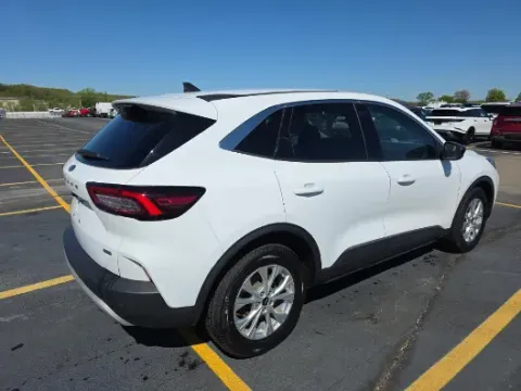 More photos of 2023 Ford Escape Hybrid Active at Oakley Auto World, MO