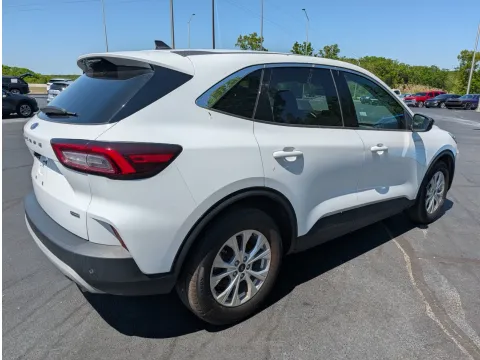 More photos of 2023 Ford Escape Hybrid Active at Oakley Auto World, MO