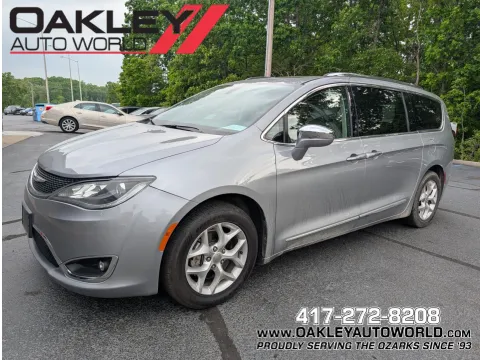 Silver 2020 Chrysler Pacifica Limited for sale in Branson West, MO