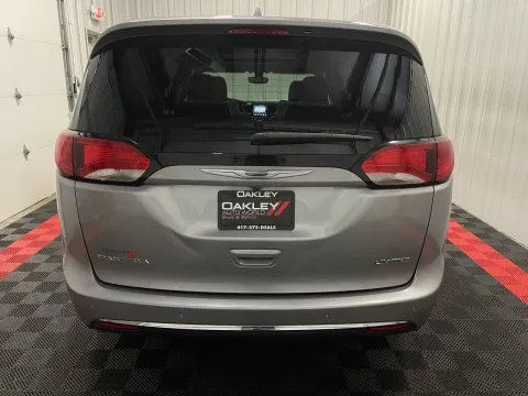 Another view of 2020 Chrysler Pacifica Limited for sale in Branson West, MO at Oakley Auto World