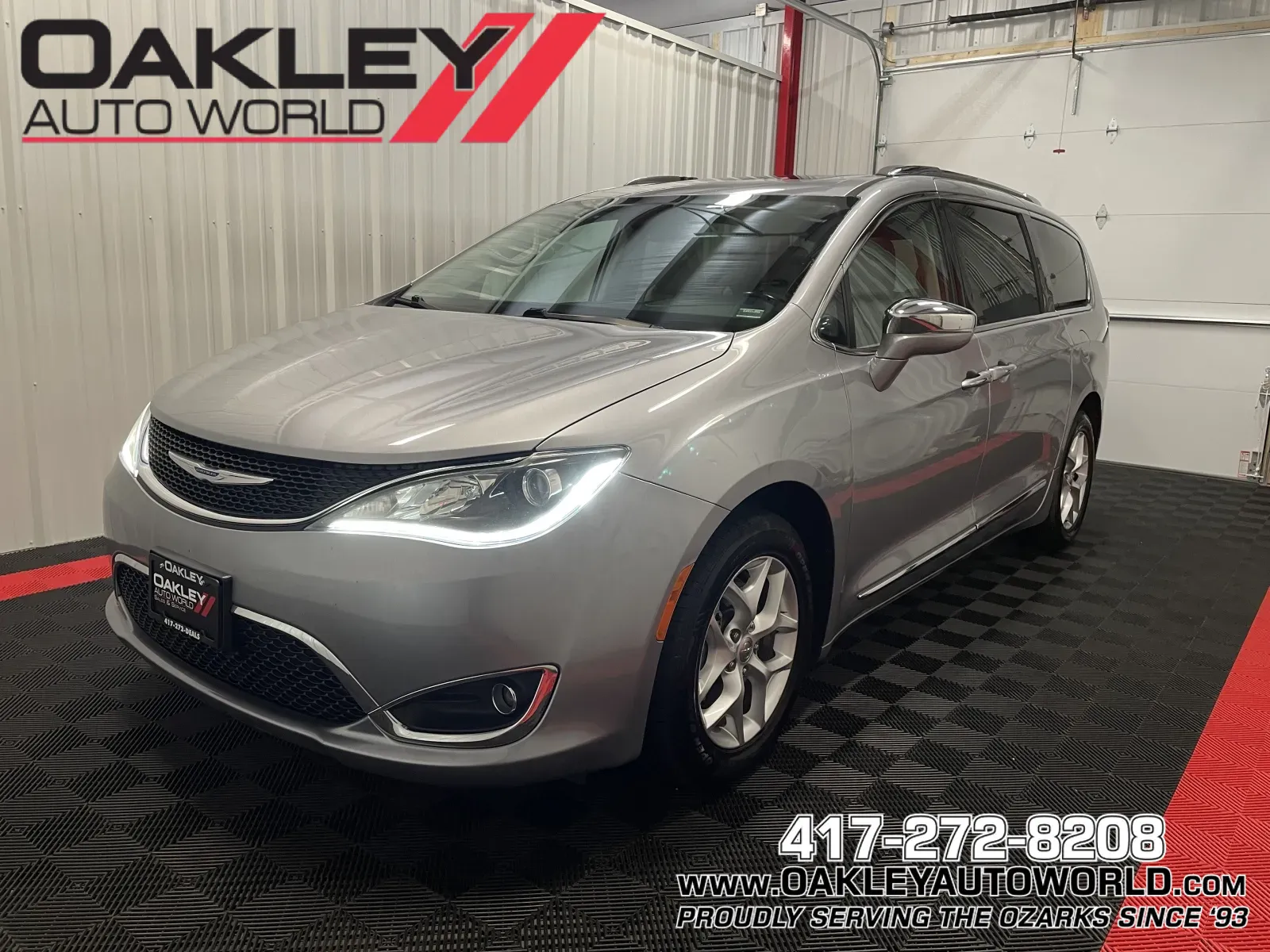 2020 Chrysler Pacifica Limited's photo