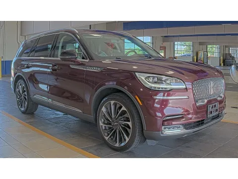 More photos of 2021 Lincoln Aviator Reserve at Oakley Auto World, MO