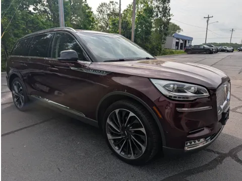 More photos of 2021 Lincoln Aviator Reserve at Oakley Auto World, MO