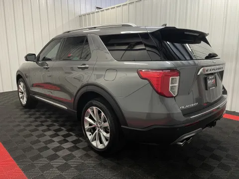 Photos of 2023 Ford Explorer Platinum for sale in Branson West, MO at Oakley Auto World