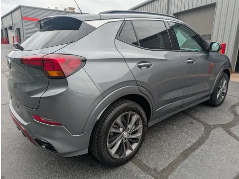 More photos of 2020 Buick Encore GX Essence at Oakley Auto World, MO