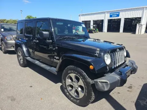 More photos of 2018 Jeep Wrangler JK Unlimited Sahara at Oakley Auto World, MO