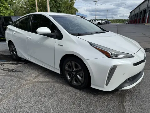 More photos of 2022 Toyota Prius XLE at Oakley Auto World, MO