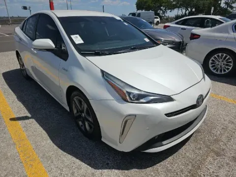 More photos of 2022 Toyota Prius XLE at Oakley Auto World, MO