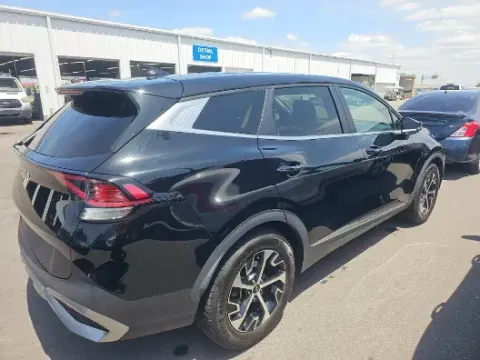 More photos of 2023 Kia Sportage EX at Oakley Auto World, MO