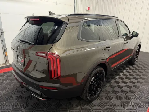 More photos of 2021 Kia Telluride EX at Oakley Auto World, MO