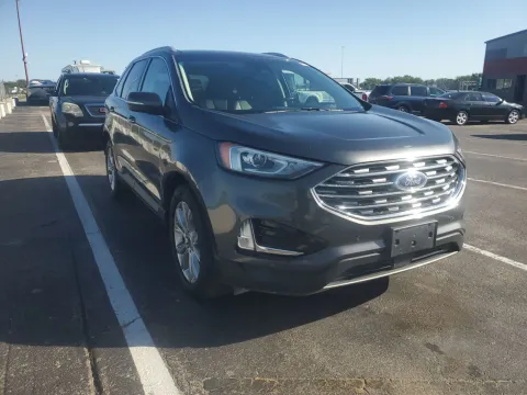 More photos of 2020 Ford Edge Titanium at Oakley Auto World, MO
