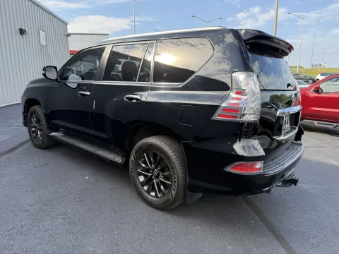Photos of 2020 Lexus GX 460 for sale in Branson West, MO at Oakley Auto World