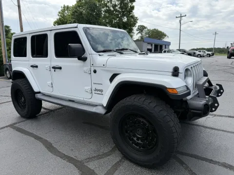 More photos of 2018 Jeep Wrangler Unlimited Sahara at Oakley Auto World, MO