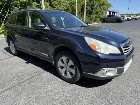 More photos of 2012 Subaru Outback 2.5i at Oakley Auto World, MO