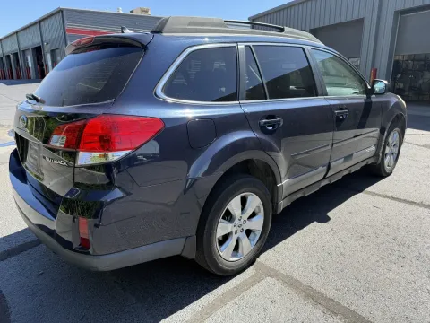 More photos of 2012 Subaru Outback 2.5i at Oakley Auto World, MO