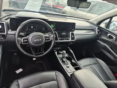 More photos of 2022 Kia Sorento S at Oakley Auto World, MO