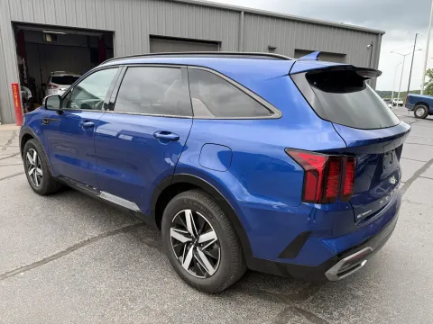 Photos of 2022 Kia Sorento S for sale in Branson West, MO at Oakley Auto World