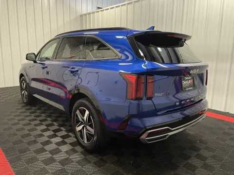 Photos of 2022 Kia Sorento S for sale in Branson West, MO at Oakley Auto World