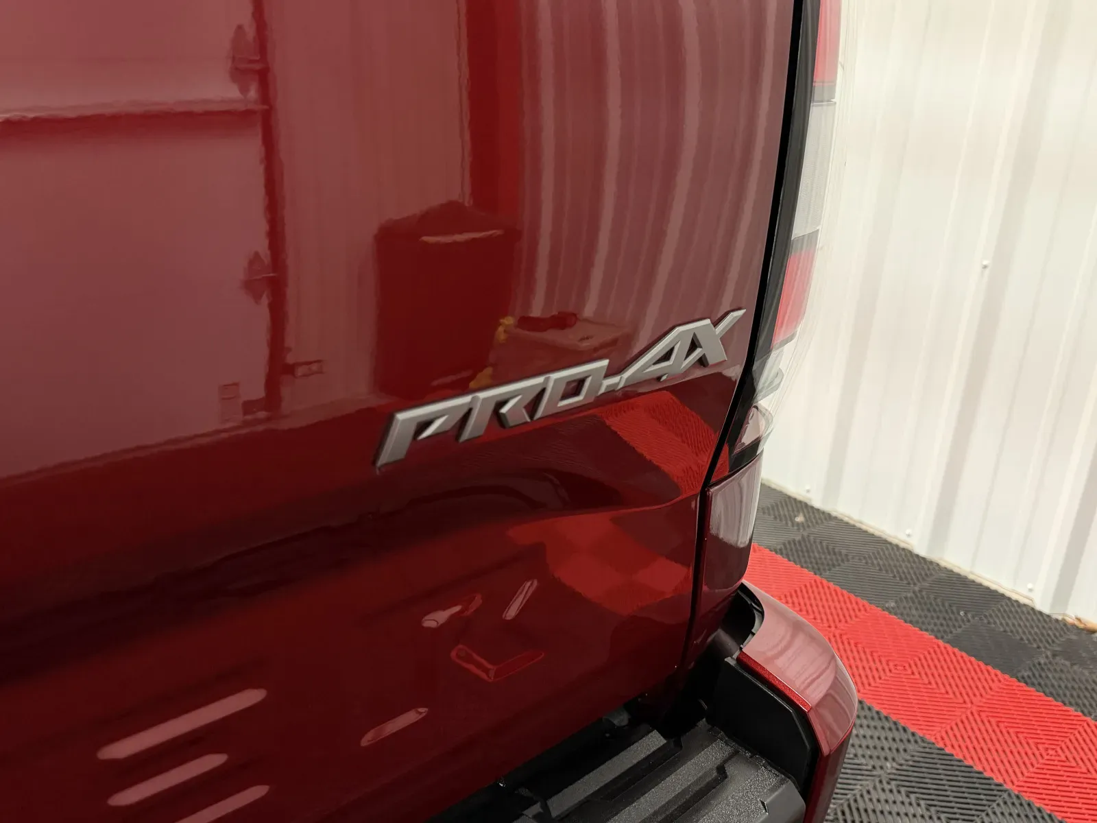 2023 Nissan Frontier PRO-4X - Photo 18