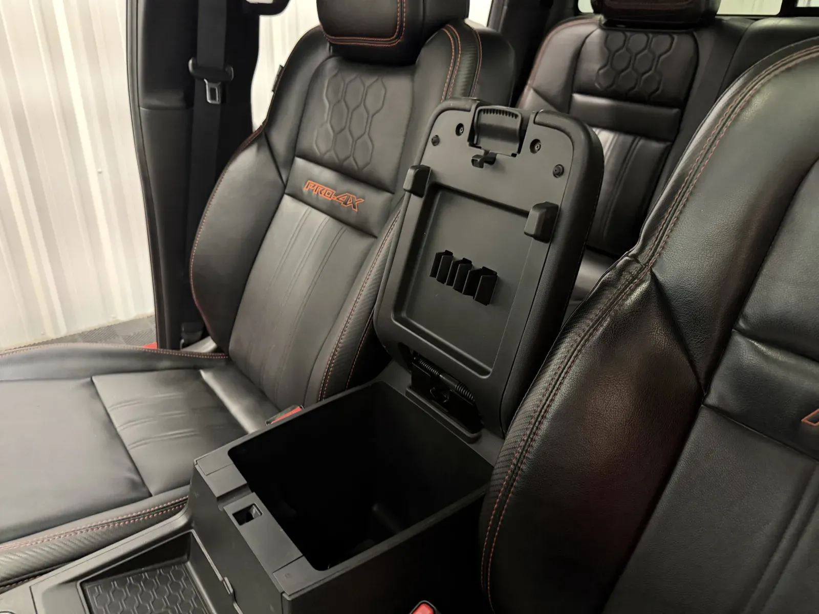 2023 Nissan Frontier PRO-4X - Photo 41