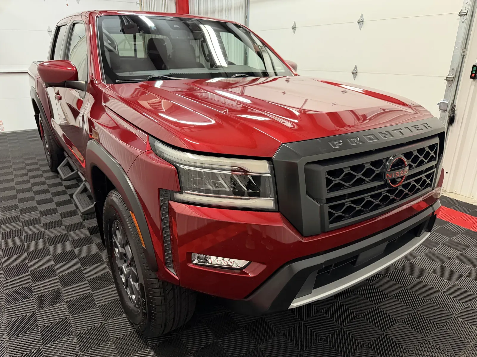2023 Nissan Frontier PRO-4X - Photo 6
