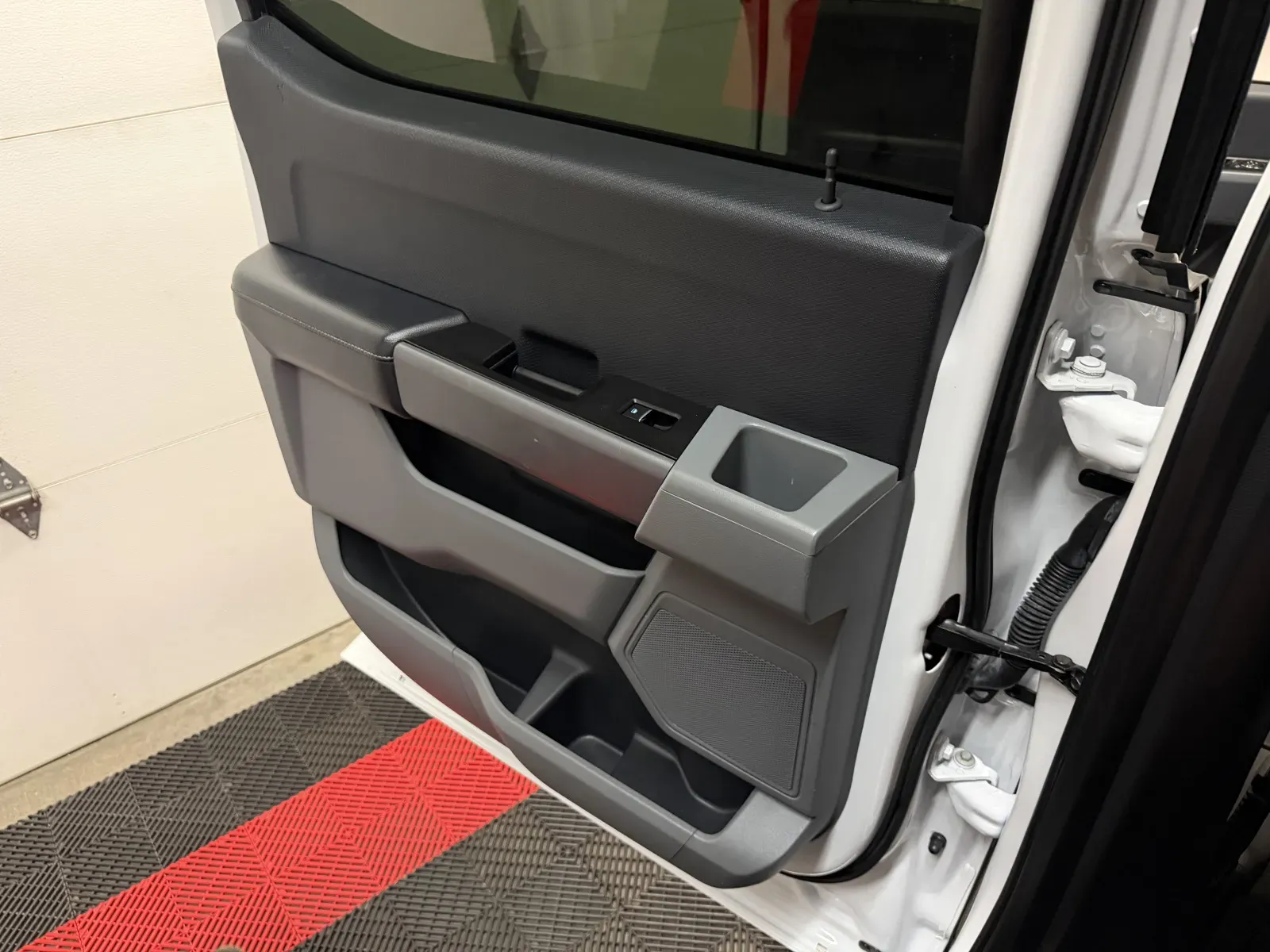 2021 Ford F-150 XLT - Photo 32