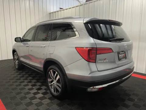 Photos of 2017 Honda Pilot Elite for sale in Branson West, MO at Oakley Auto World