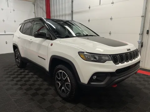 More photos of 2025 Jeep Compass Trailhawk at Oakley Auto World, MO