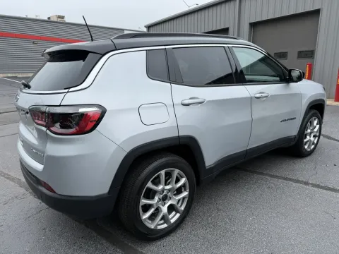 More photos of 2025 Jeep Compass Limited at Oakley Auto World, MO