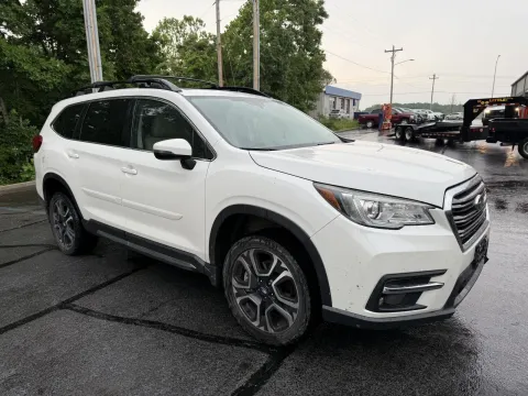More photos of 2020 Subaru Ascent Limited at Oakley Auto World, MO