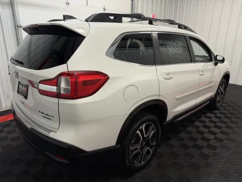 More photos of 2020 Subaru Ascent Limited at Oakley Auto World, MO