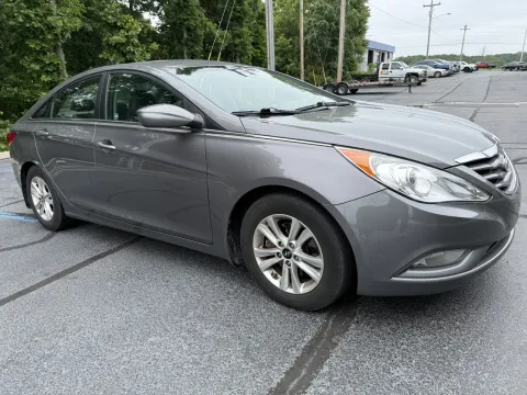 More photos of 2013 Hyundai Sonata GLS at Oakley Auto World, MO