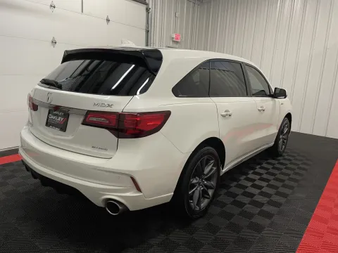 More photos of 2019 Acura MDX 3.5L Tech Pkg w/A-Spec Pkg at Oakley Auto World, MO