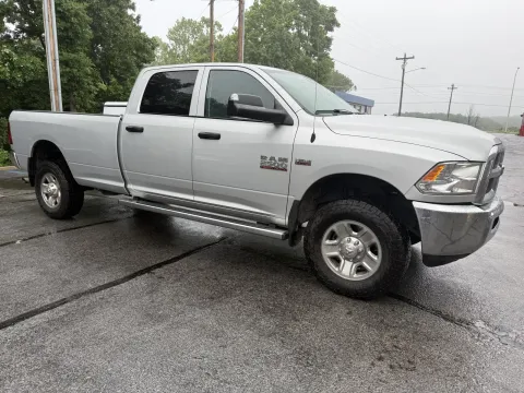 More photos of 2017 Ram 2500 Tradesman at Oakley Auto World, MO