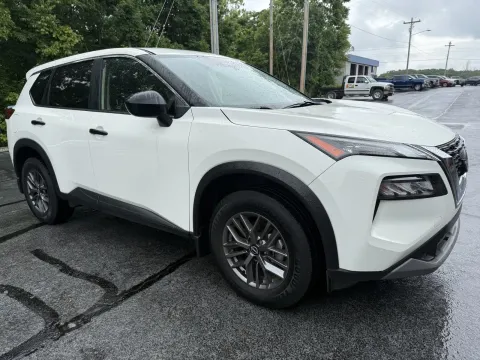 More photos of 2023 Nissan Rogue S at Oakley Auto World, MO