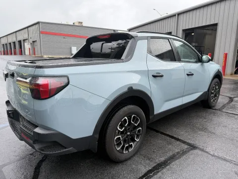 More photos of 2022 Hyundai Santa Cruz SEL at Oakley Auto World, MO