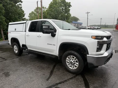 More photos of 2020 Chevrolet Silverado 2500HD LT at Oakley Auto World, MO