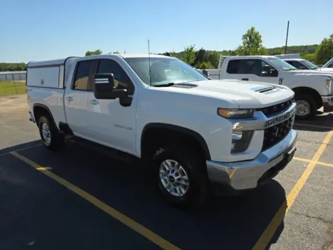 More photos of 2020 Chevrolet Silverado 2500HD LT at Oakley Auto World, MO