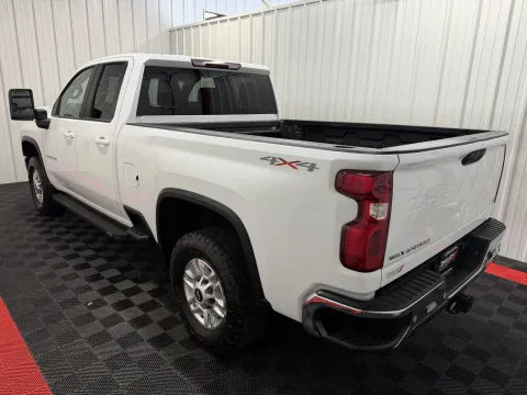 Photos of 2020 Chevrolet Silverado 2500HD LT for sale in Branson West, MO at Oakley Auto World