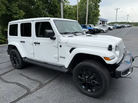 More photos of 2022 Jeep Wrangler at Oakley Auto World, MO