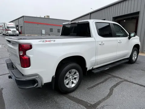 More photos of 2019 Chevrolet Silverado 1500 LT at Oakley Auto World, MO