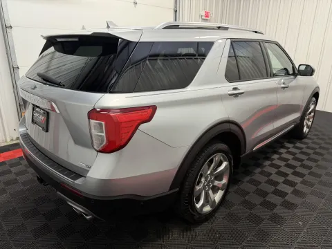 More photos of 2020 Ford Explorer Platinum at Oakley Auto World, MO