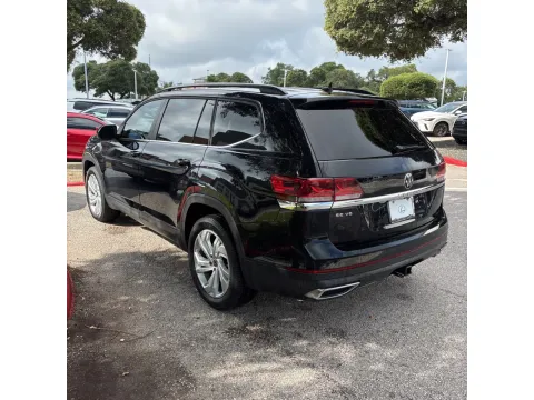 Photos of 2021 Volkswagen Atlas 3.6L V6 SE w/Technology for sale in Branson West, MO at Oakley Auto World