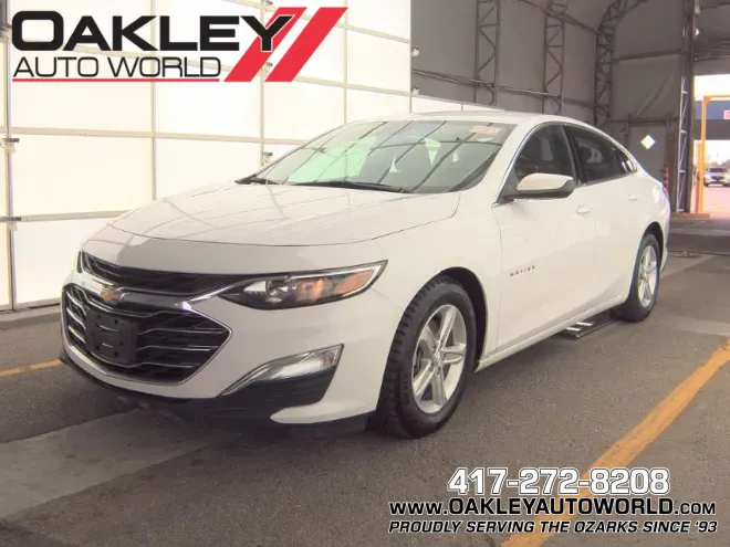 2025 Chevrolet Malibu's photo