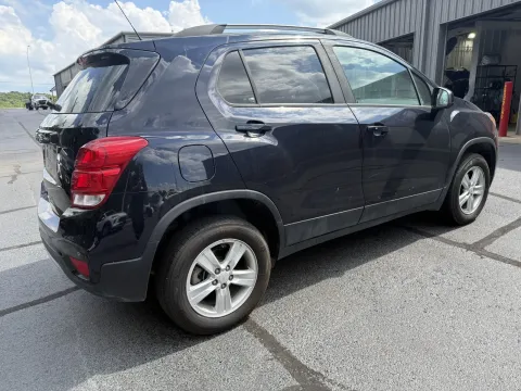More photos of 2022 Chevrolet Trax LT at Oakley Auto World, MO