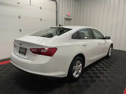 More photos of 2024 Chevrolet Malibu LT at Oakley Auto World, MO